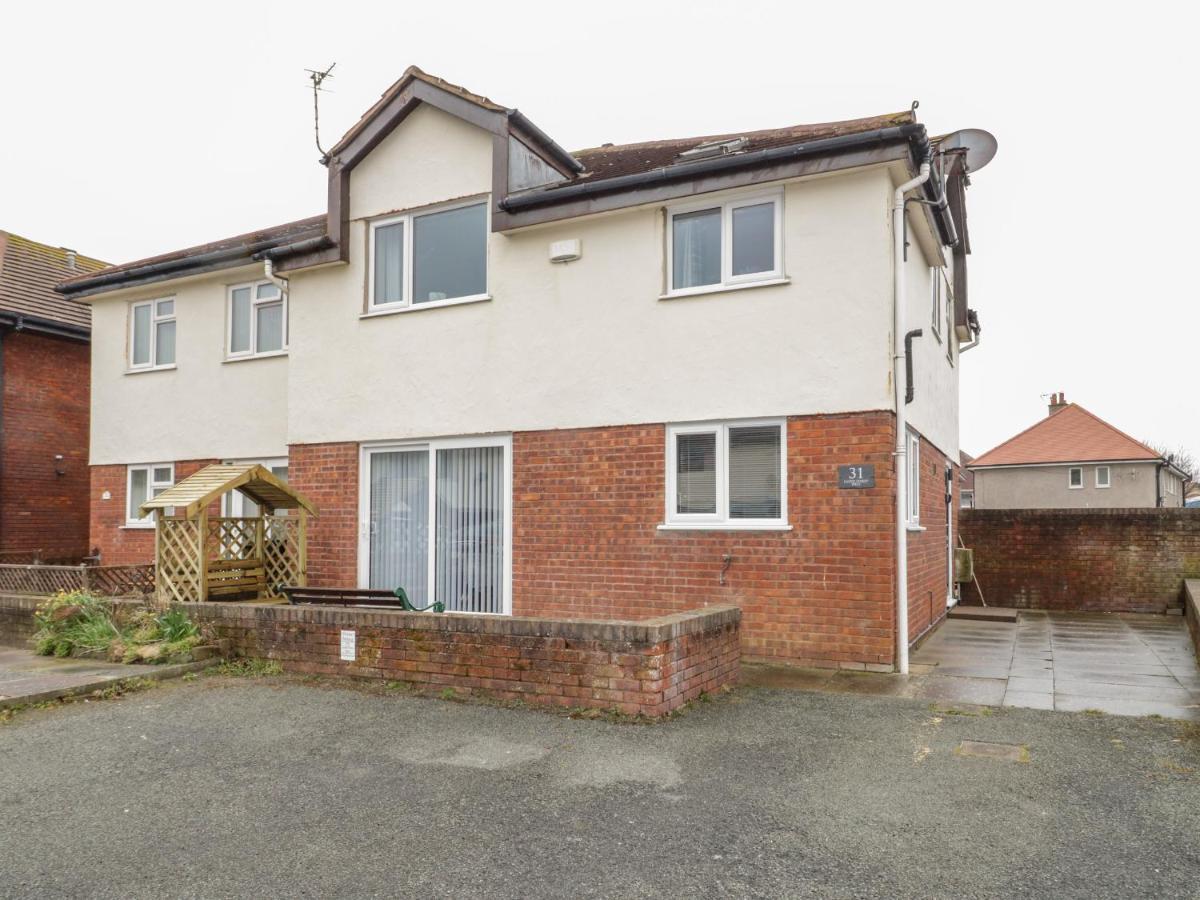 31 Lloyd Street West Villa Llandudno Bagian luar foto