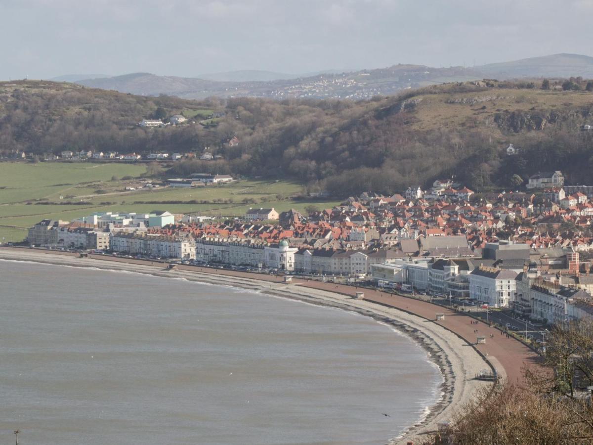 31 Lloyd Street West Villa Llandudno Bagian luar foto
